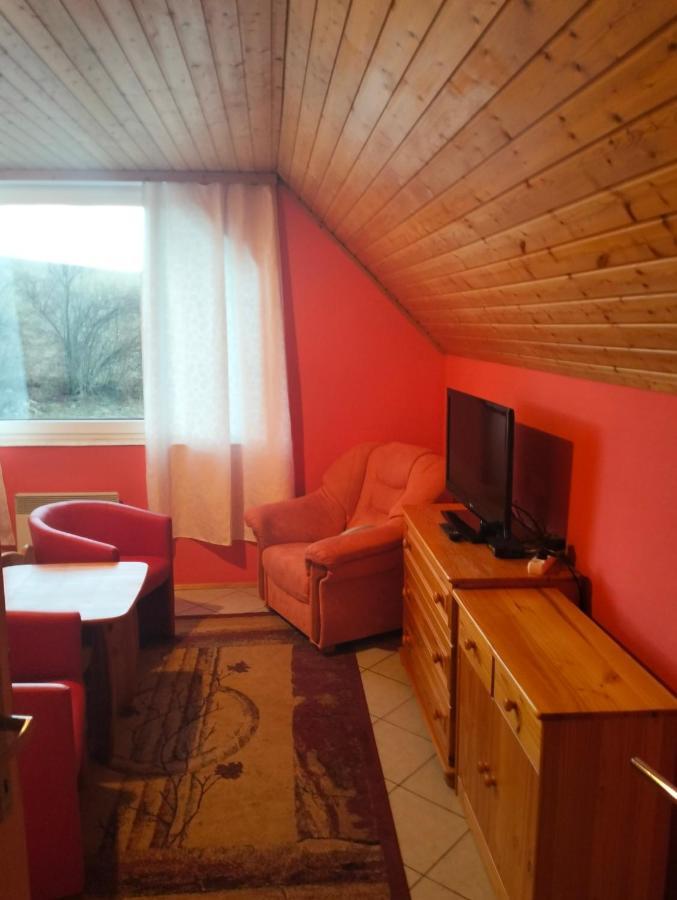 A-Privat Hotell Liptovský Mikuláš Exteriör bild